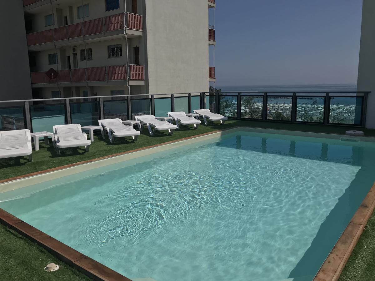 Hotel Mirage Lido di Classe Exterior photo